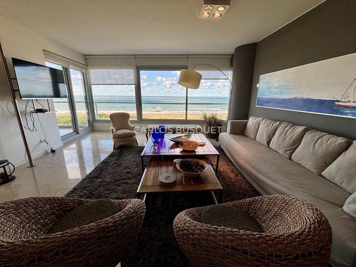 Apartamento ID.1099 - Apartamento en alquiler temporal de 2 dormitorios en suite en Playa Brava