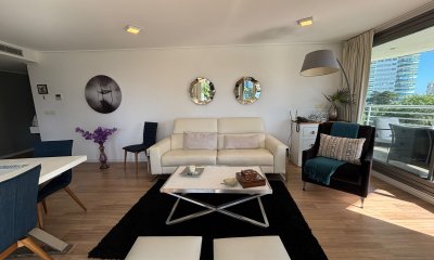 Venta de apartamento 2 dormitorios, zona Enjoy , Alexander Boulevard