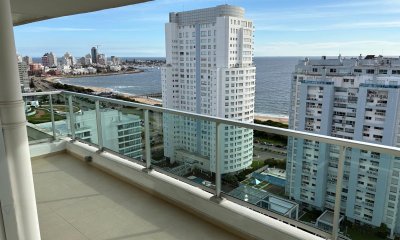 Aapartamento en venta, de 2 dormitorios, en playa Mansa