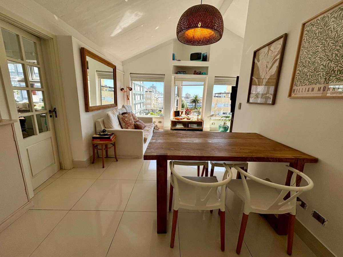 Apartamento en venta de 2 dormitorios, en peninsula.