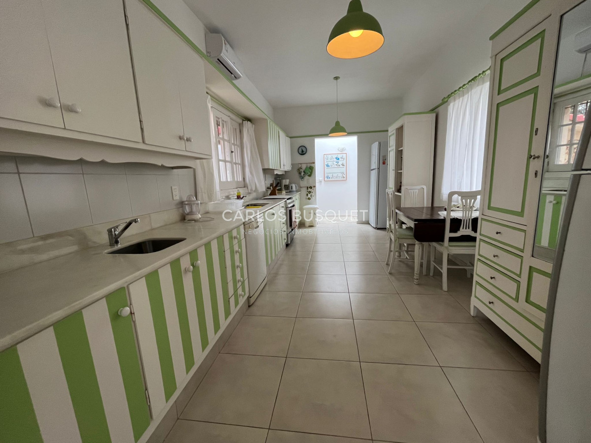 Casa ID.24 - Casa en Alquiler temporal, de 4 dormitorios, en la Península