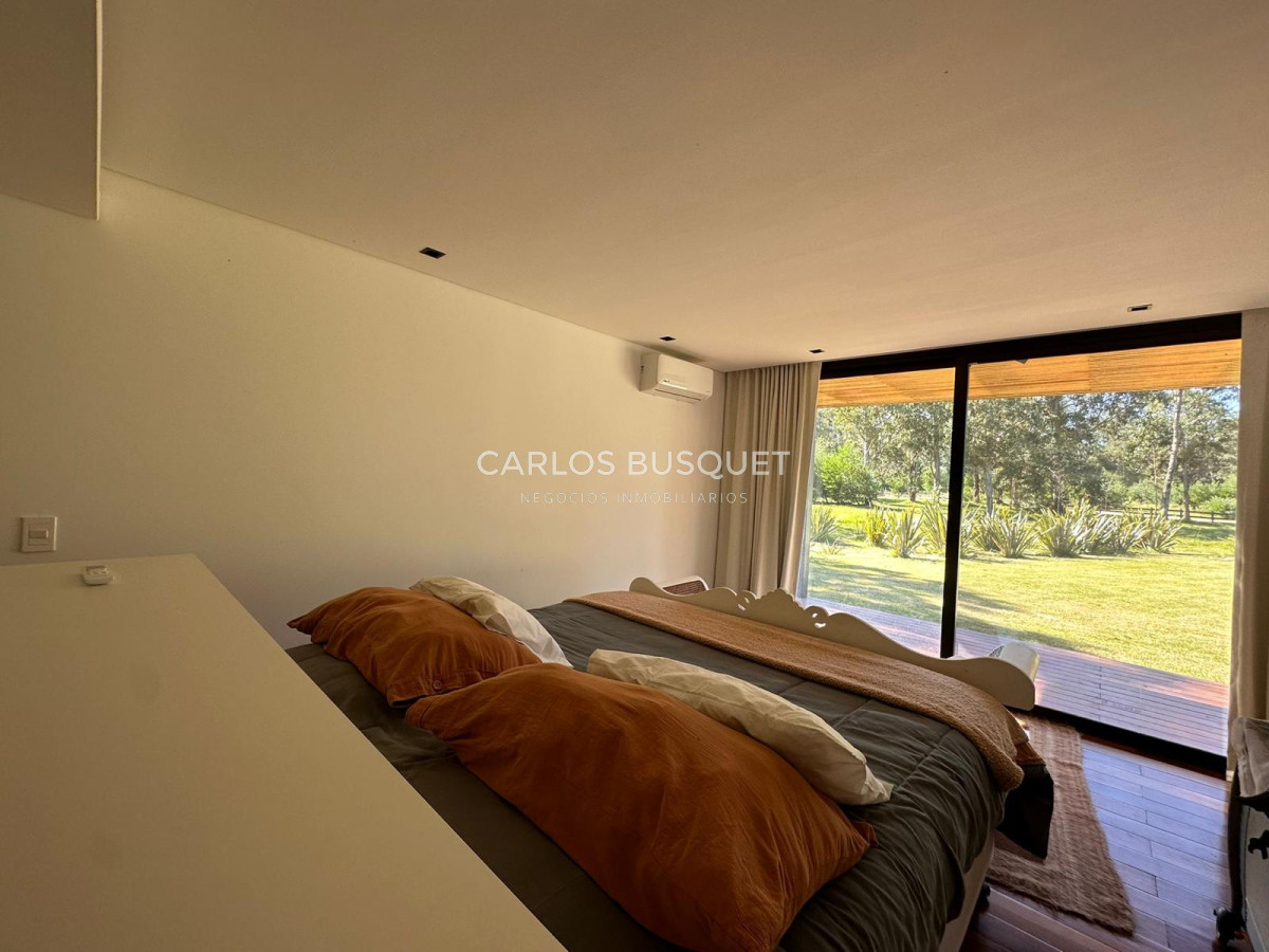 Casa ID.622 - Casa en alquiler temporal, de 3 dormitorios y servicio, en Eden Rock 