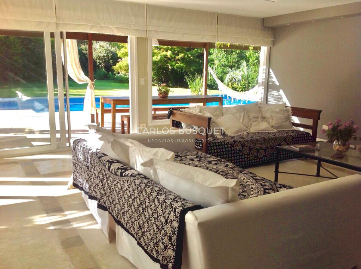 Casa ID.384 - Casa en alquiler temporal, de 6 dormitorios, en Rincón del Indio! 