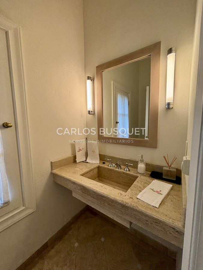 Casa ID.855 - Chacra en venta de 5 has, con espectacular casa de 5 dormitorios, en La Barra 