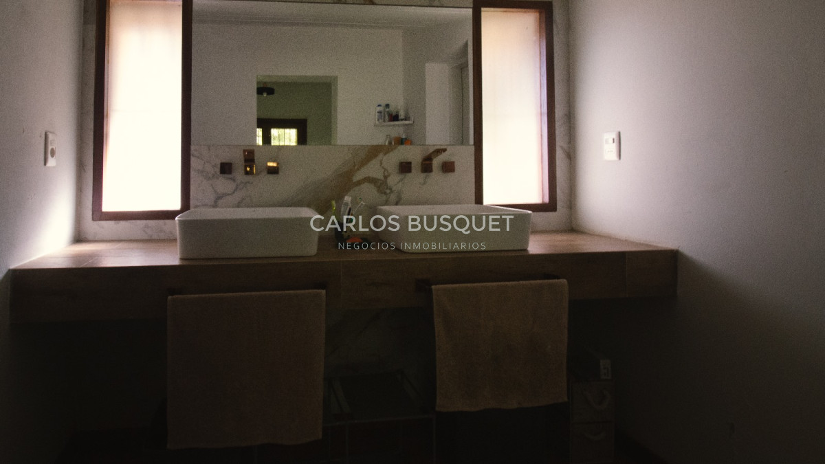 Casa ID.702 - Casa en alquiler temporario de 3 dormitorios, en barrio Cantegril 