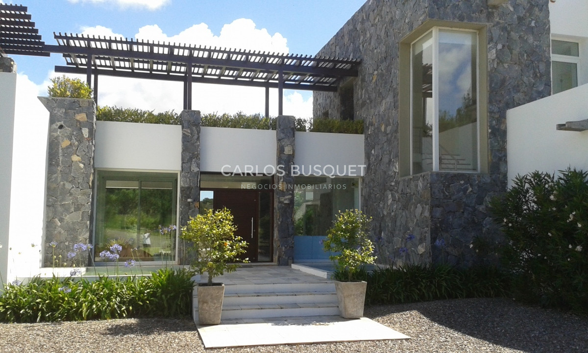 Casa ID.383 - Espectacular casa en venta en Mangrullos de Punta Piedras! 