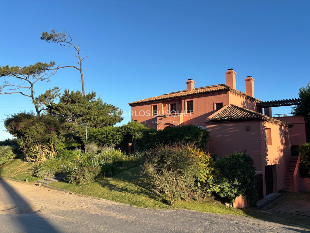 Casa ID.742 - Casa en alquiler temporal de 4 dormitorios en La Barra 