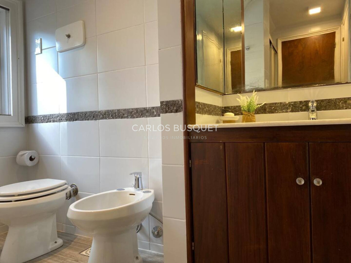 Casa ID.397 - Casa de 4 dormitorios en alquiler temporal en La Mansa, a dos cuadras de la playa!
