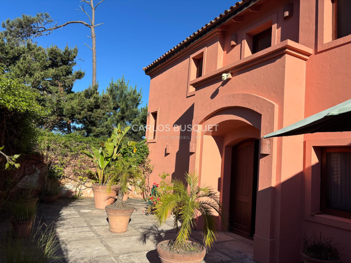 Casa ID.742 - Casa en alquiler temporal de 4 dormitorios en La Barra 