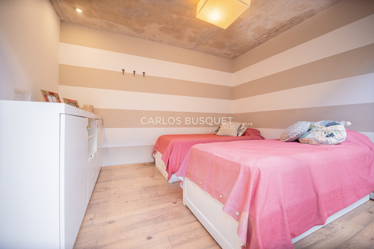 Casa ID.525 - Casa en venta de 4 dormitorios, en Barrio Cerrado en Rincon del Indio 