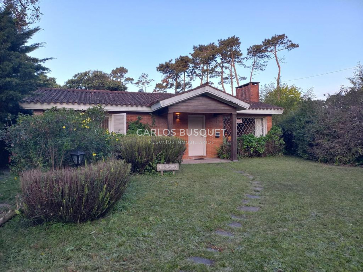 Casa ID.382 - Casa en alquiler temporal, de 3 dormitorios, en zona Cantegril! 