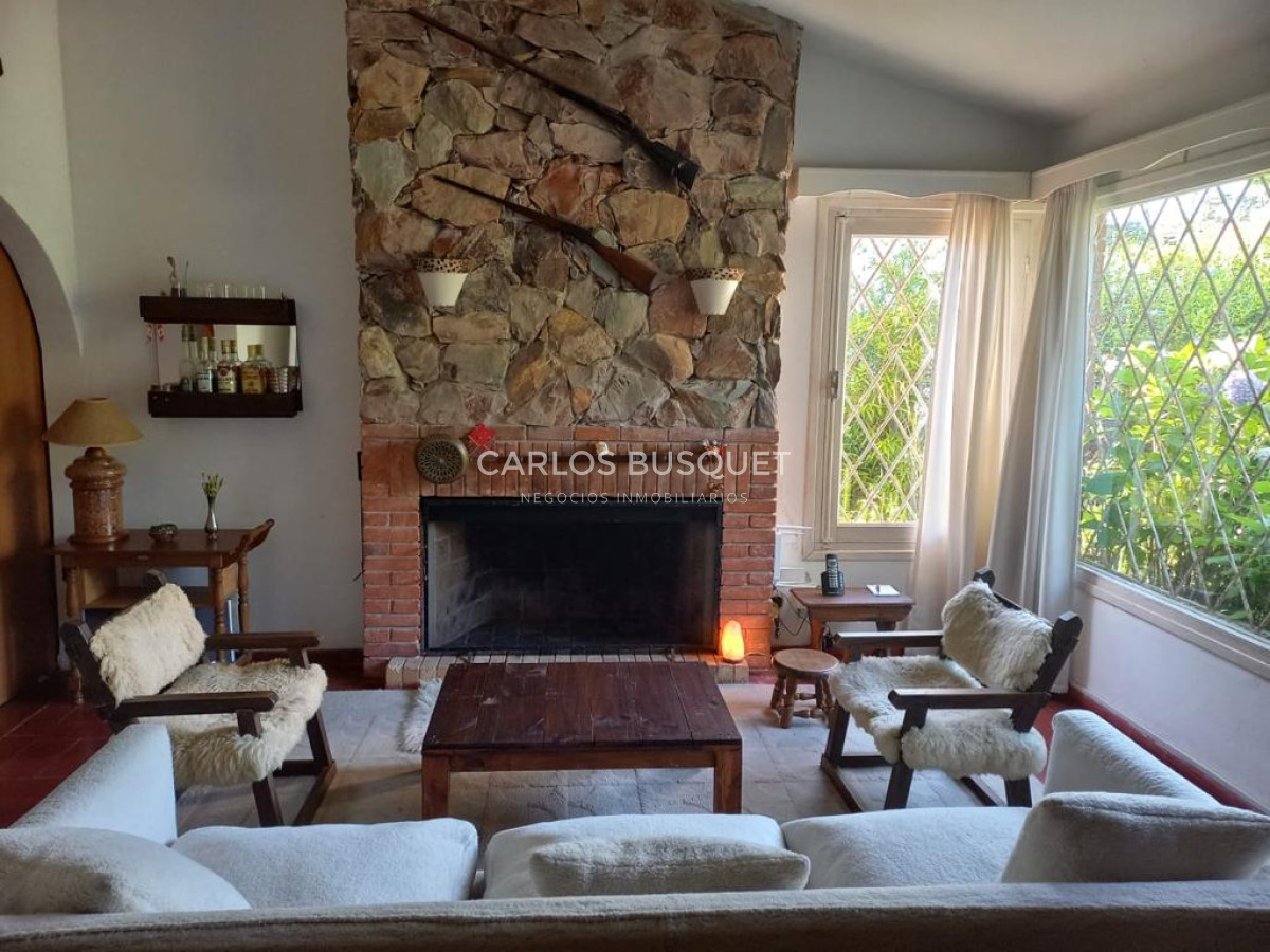 Casa ID.382 - Casa en alquiler temporal, de 3 dormitorios, en zona Cantegril! 