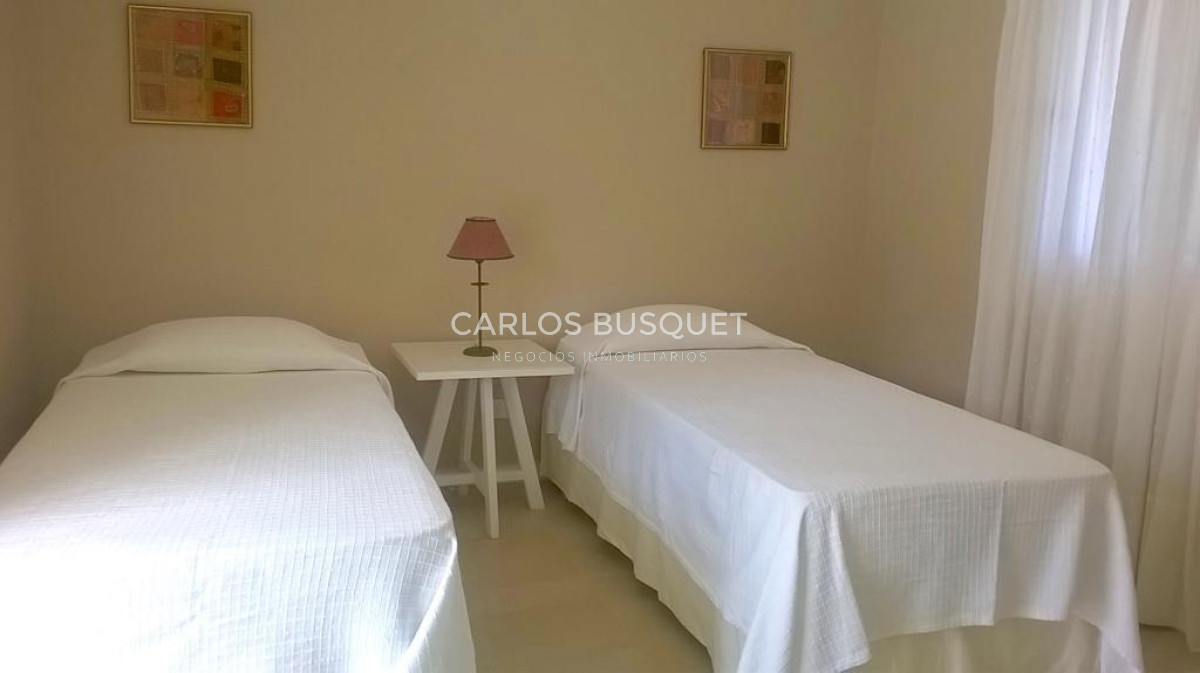 Casa ID.384 - Casa en alquiler temporal, de 6 dormitorios, en Rincón del Indio! 