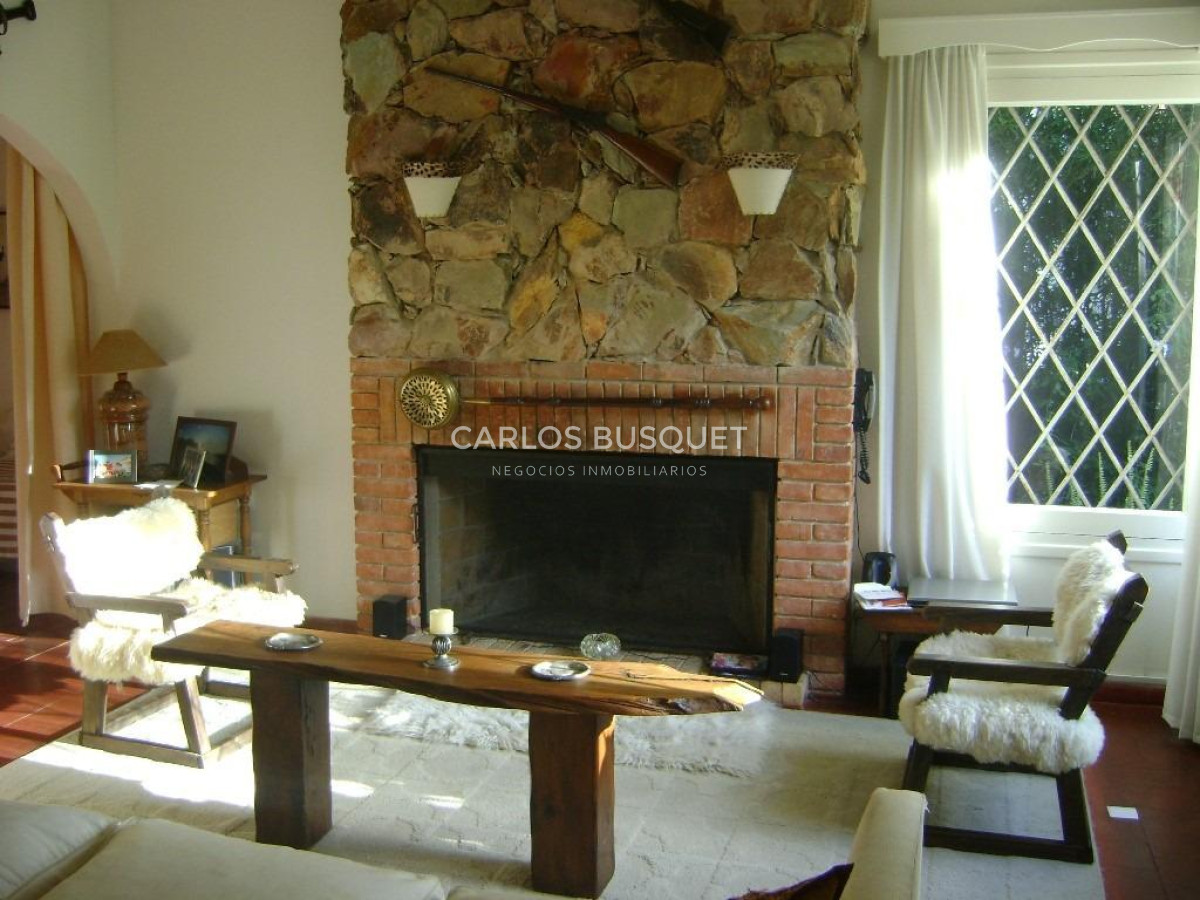 Casa ID.382 - Casa en alquiler temporal, de 3 dormitorios, en zona Cantegril! 