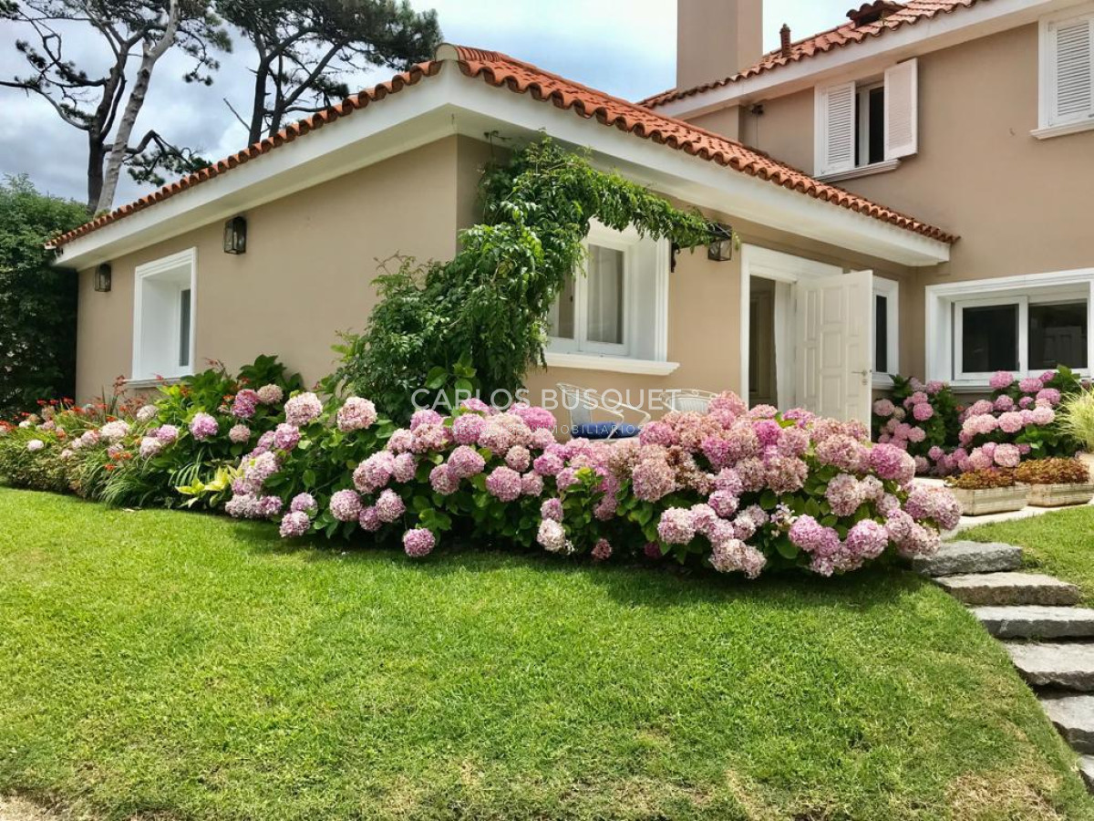 Casa ID.384 - Casa en alquiler temporal, de 6 dormitorios, en Rincón del Indio! 