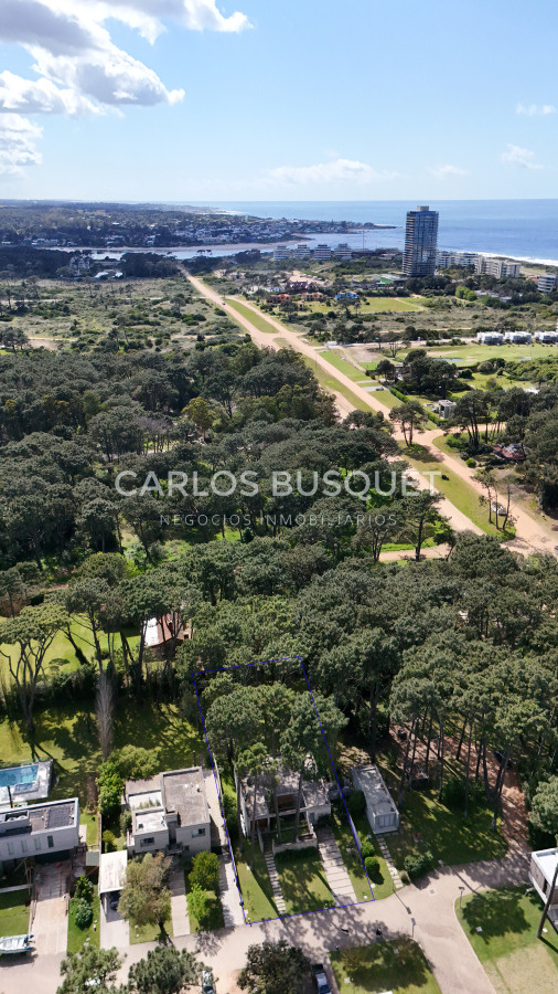 Casa ID.525 - Casa en venta de 4 dormitorios, en Barrio Cerrado en Rincon del Indio 