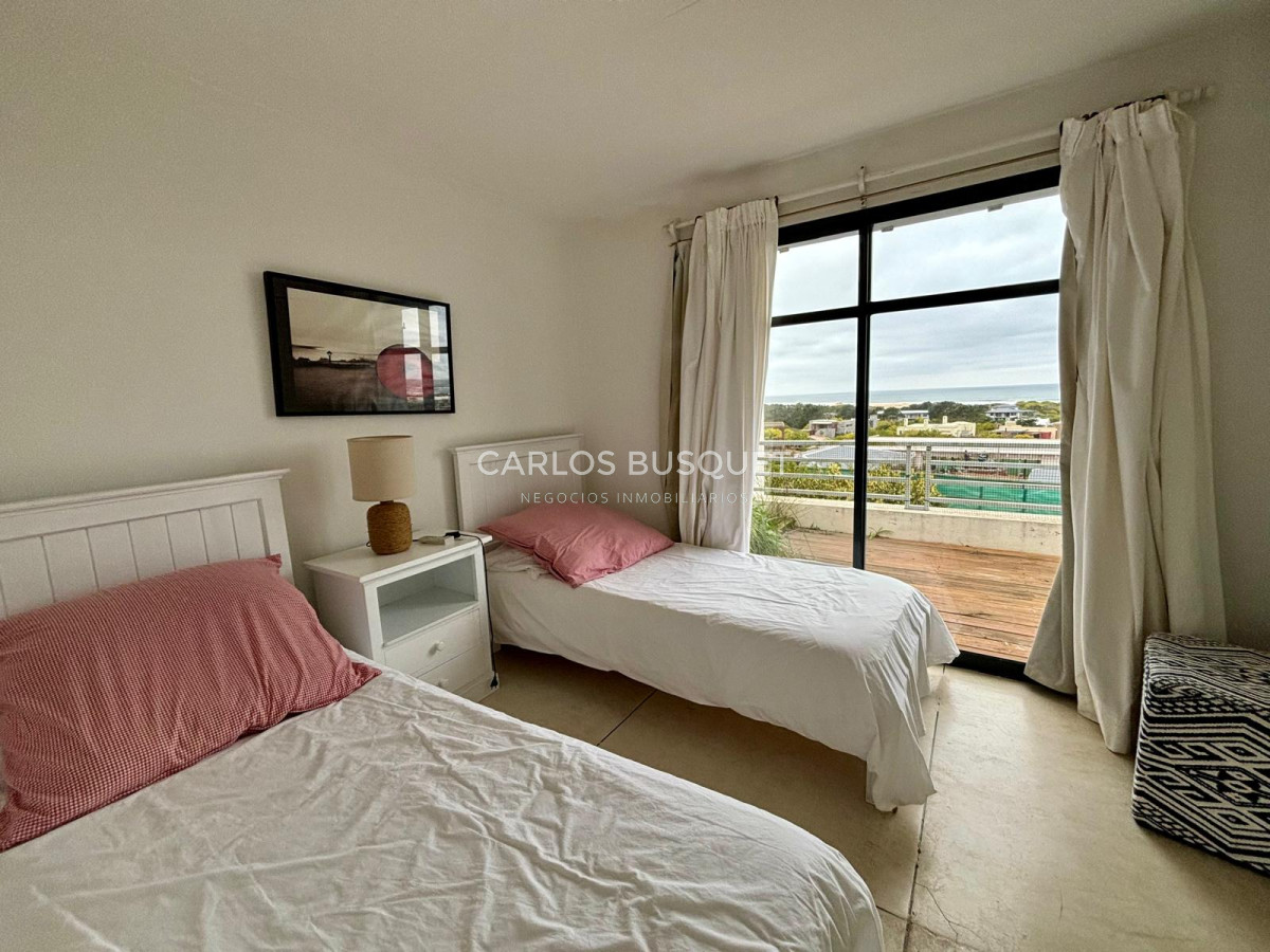 Casa ID.721 - Casa en alquiler temporal de 5 dormitorios en Club de Mar, Jose Ignacio 
