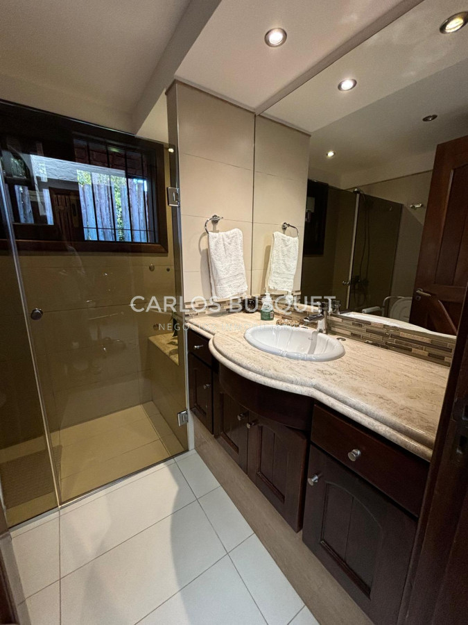 Casa ID.754 - Casa en venta de 4 dormitorios en San Rafael 