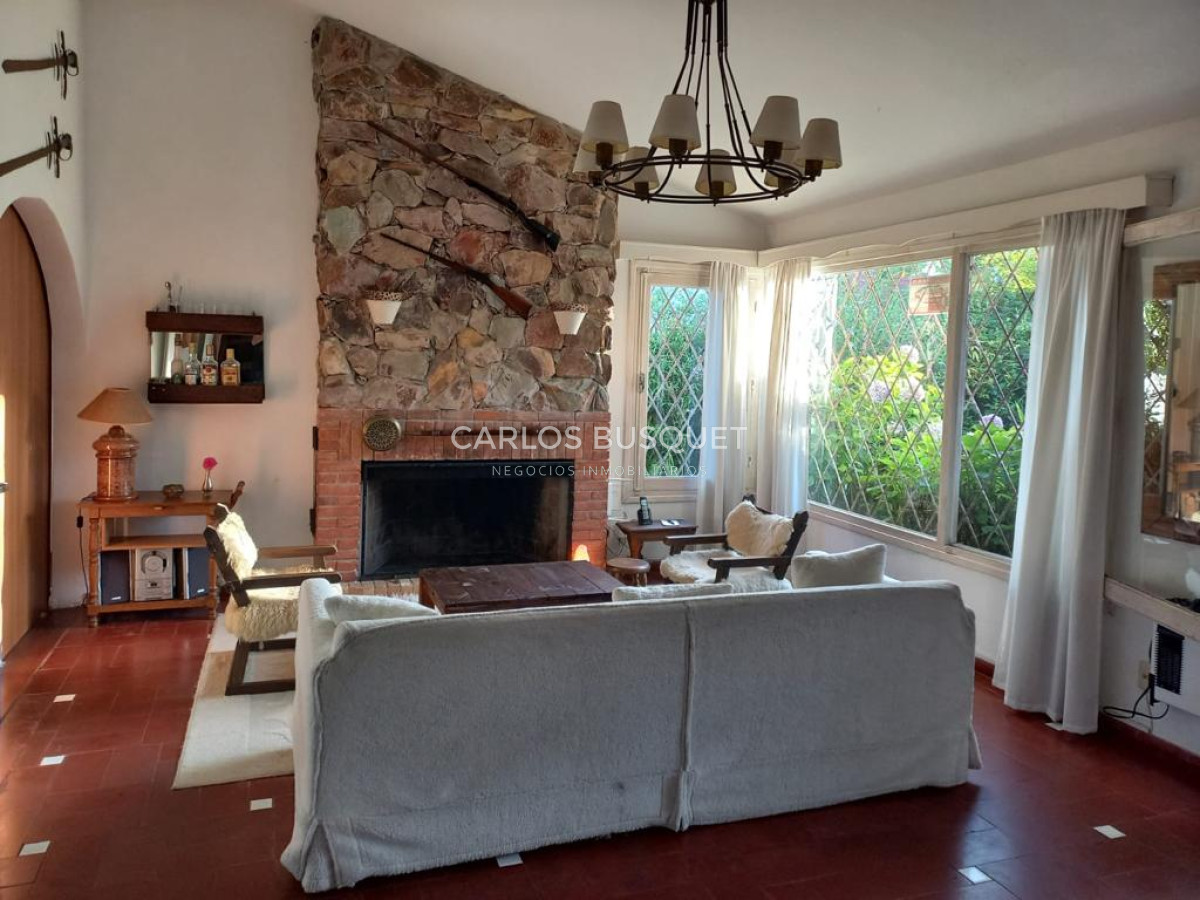 Casa ID.382 - Casa en alquiler temporal, de 3 dormitorios, en zona Cantegril! 
