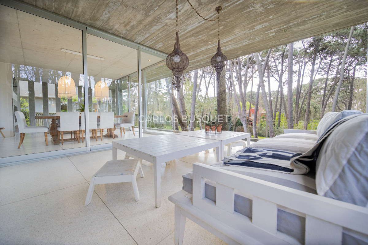 Casa ID.525 - Casa en venta de 4 dormitorios, en Barrio Cerrado en Rincon del Indio 