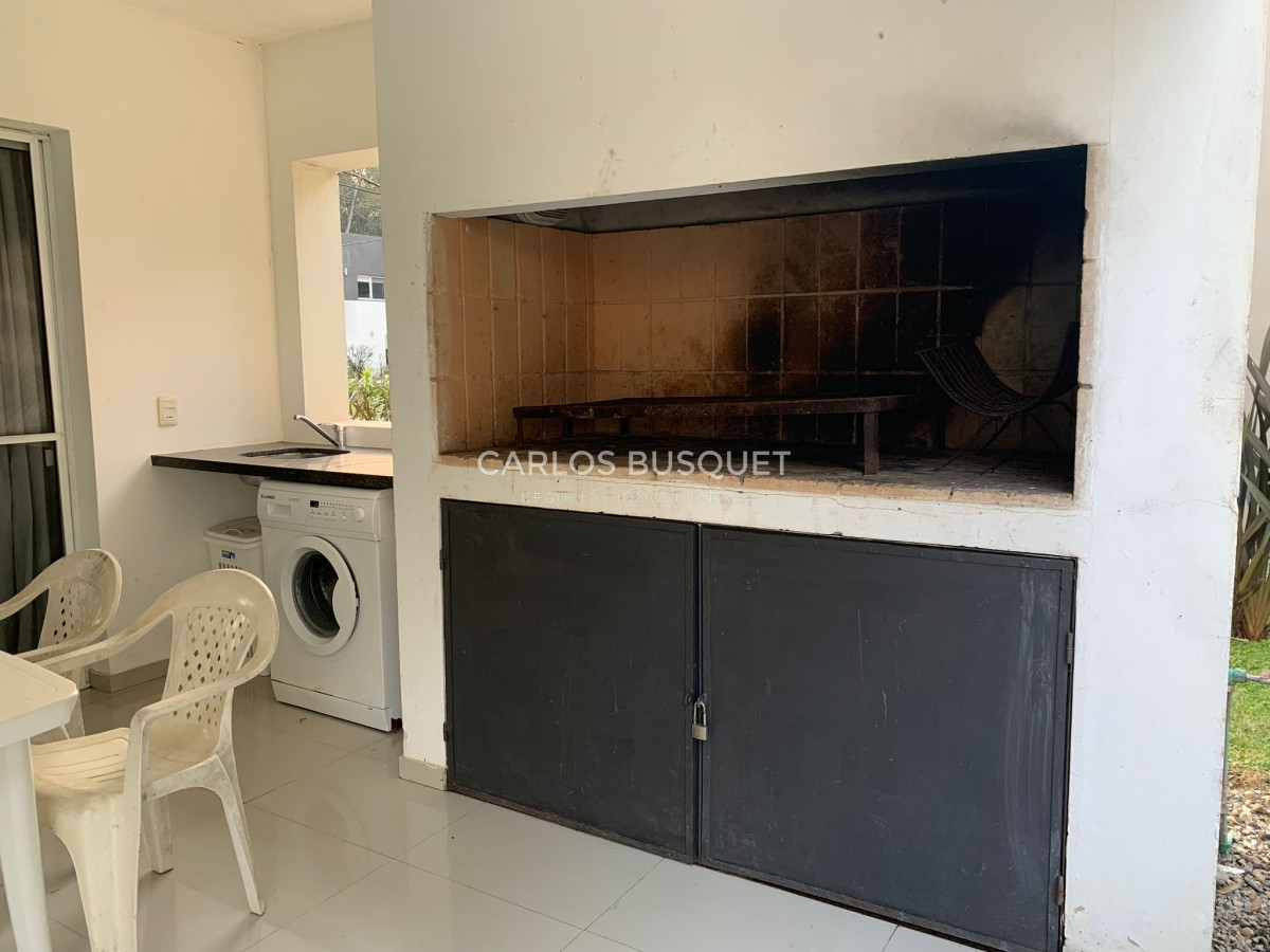 Casa ID.294 - Casa en venta de 4 dormitorios en Solanas 