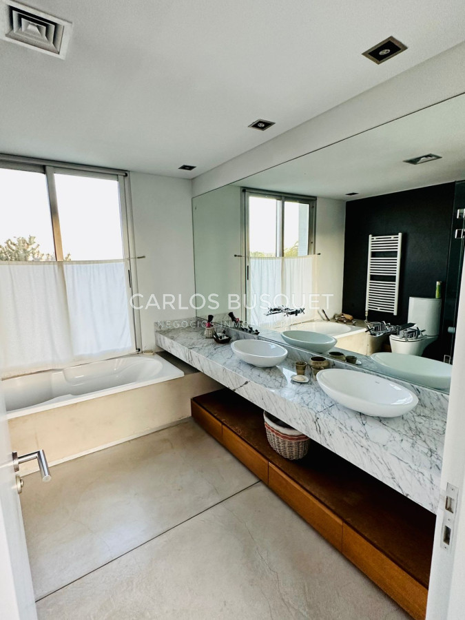 Casa ID.420 - Casa en alquiler, de 4 dormitorios, en Jose Ignacio, Club de Mar! 