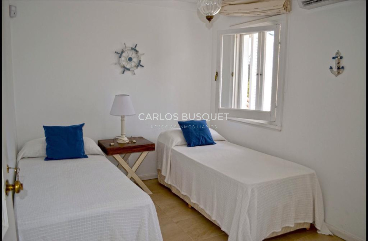 Casa ID.384 - Casa en alquiler temporal, de 6 dormitorios, en Rincón del Indio! 