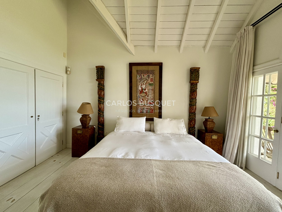 Casa ID.855 - Chacra en venta de 5 has, con espectacular casa de 5 dormitorios, en La Barra 