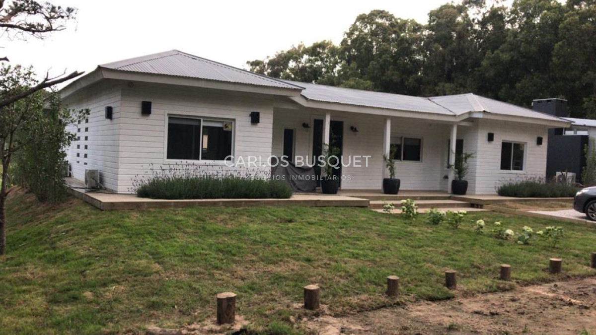 Casa ID.632 - Casa en venta de 4 dormitorios, en San Vicente