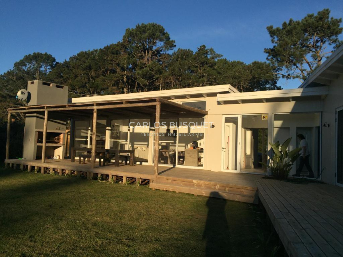 Casa ID.632 - Casa en venta de 4 dormitorios, en San Vicente