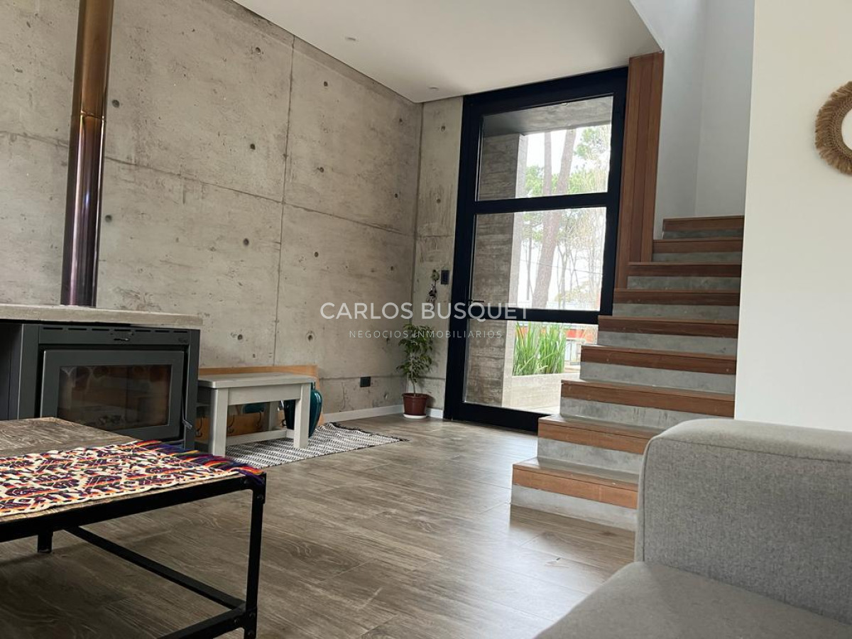 Casa ID.763 - Casa en alquiler temporal de 3 dormitorios en La Barra, zona Montoya