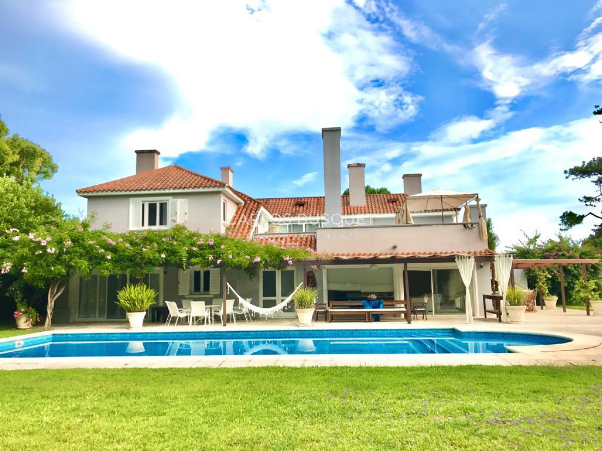 Casa ID.384 - Casa en alquiler temporal, de 6 dormitorios, en Rincón del Indio! 