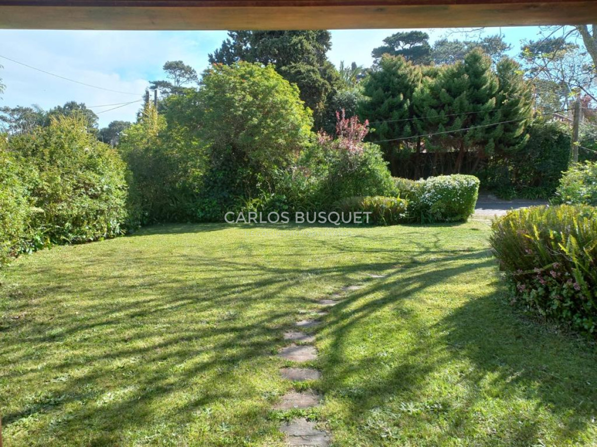 Casa ID.382 - Casa en alquiler temporal, de 3 dormitorios, en zona Cantegril! 