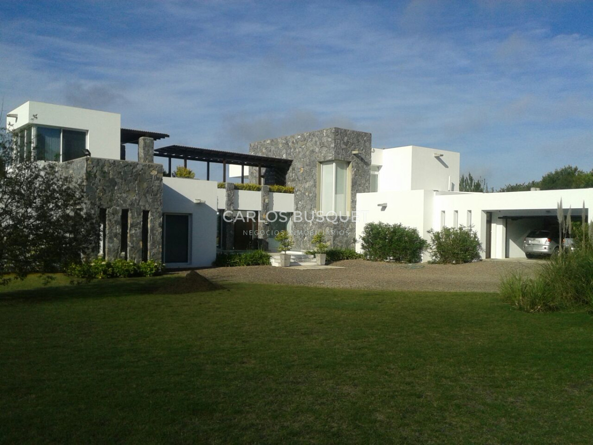 Casa ID.383 - Espectacular casa en venta en Mangrullos de Punta Piedras! 