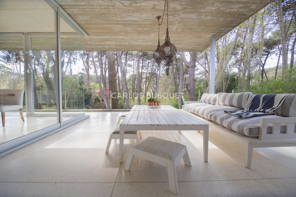 Casa ID.525 - Casa en venta de 4 dormitorios, en Barrio Cerrado en Rincon del Indio 