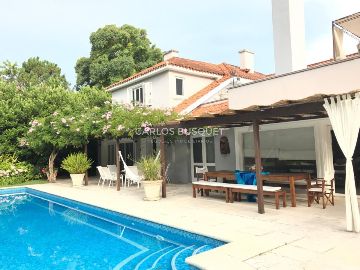 Casa ID.384 - Casa en alquiler temporal, de 6 dormitorios, en Rincón del Indio! 