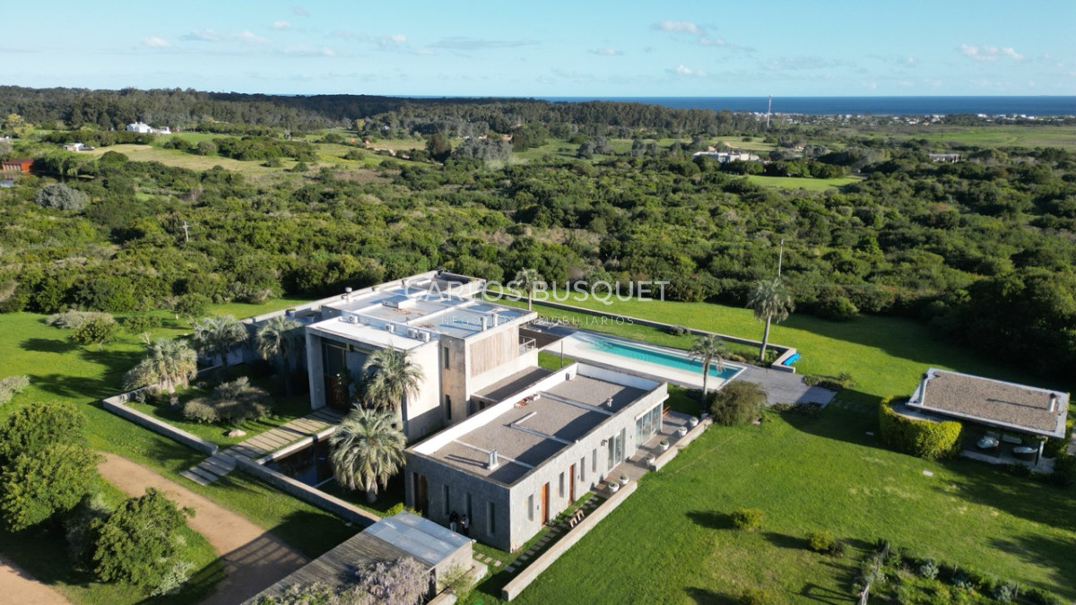Casa ID.802 - Exclusiva chacra en alquiler temporal, con casa de 6 dormitorios, en Jose Ignacio.