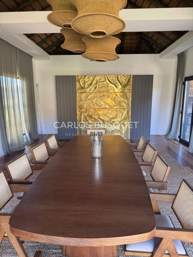 Casa ID.1646 - Venta casa de 4 dormitorios y servicio en Puerto Quetzal, La Barra