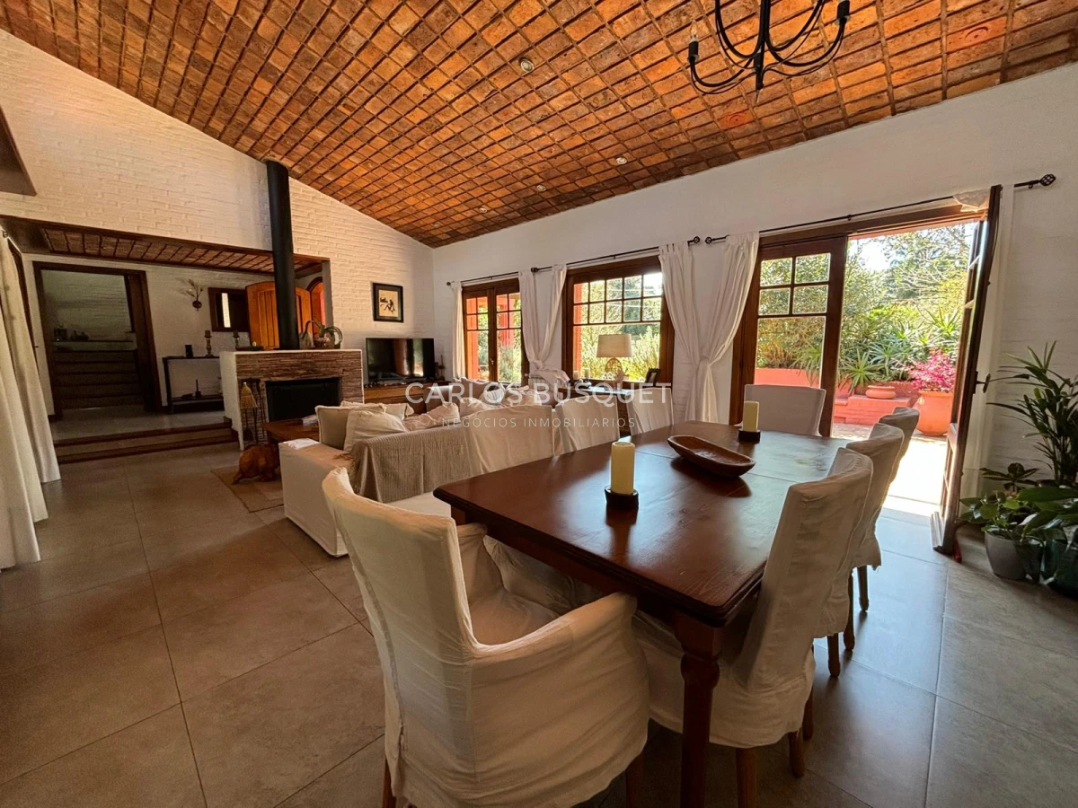 Casa ID.754 - Casa en alquiler temporal, de 4 dormitorios en San Rafael 