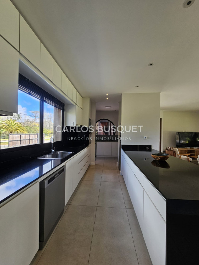 Casa ID.1810 - Venta de casa, 3 dormitorios en San Rafael, Punta Del Este
