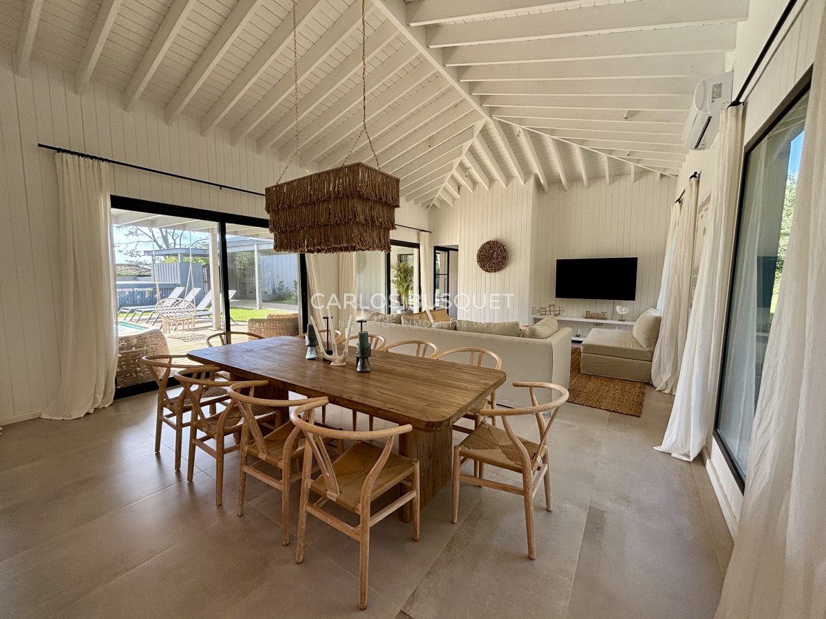 Casa ID.1035 - Casa a estrenar de 5 dormitorios en Jose Ignacio, Pinar del Faro