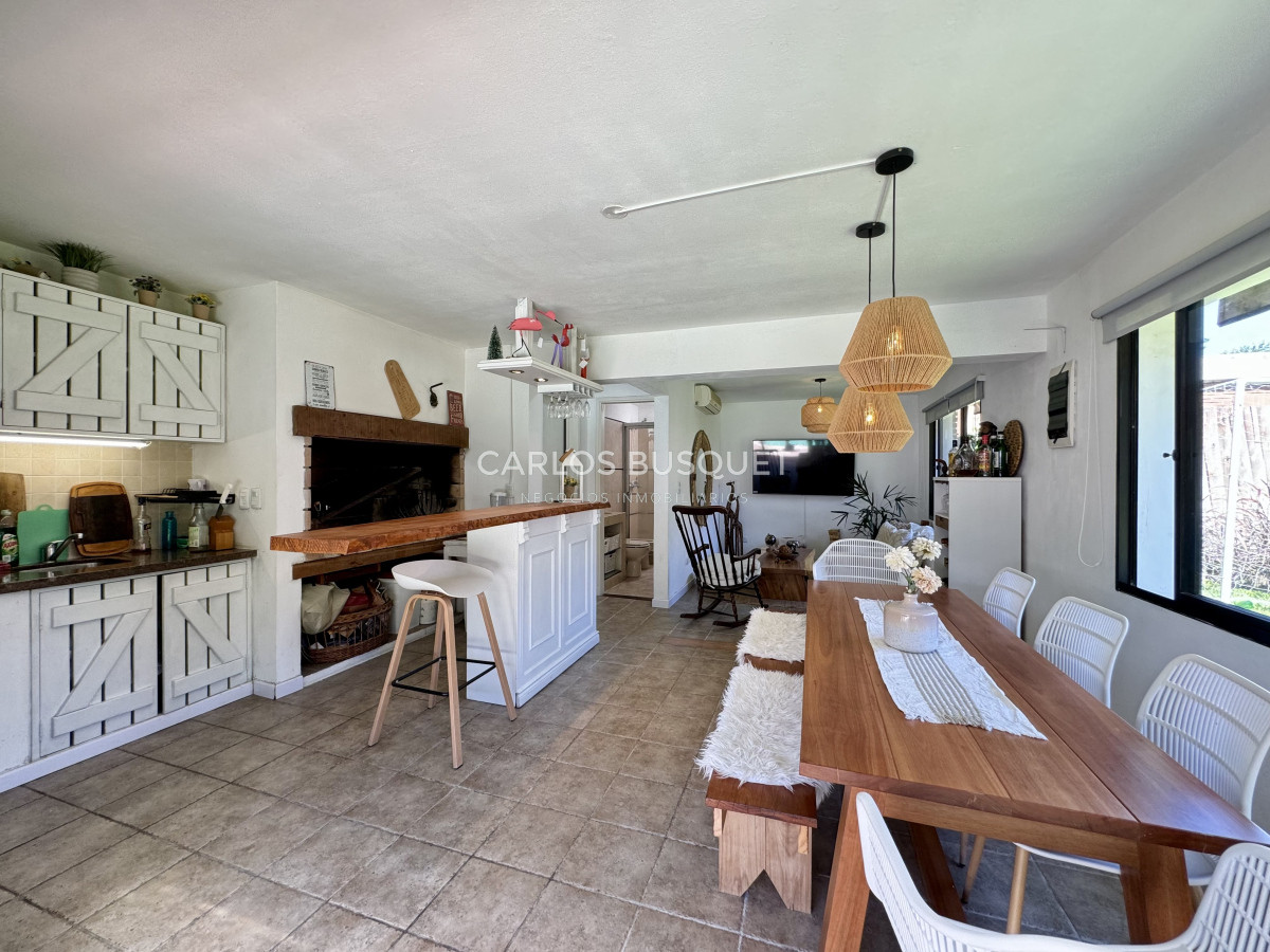 Casa ID.940 - Casa en venta, de 3 dormitorios, en zona Cantegril 