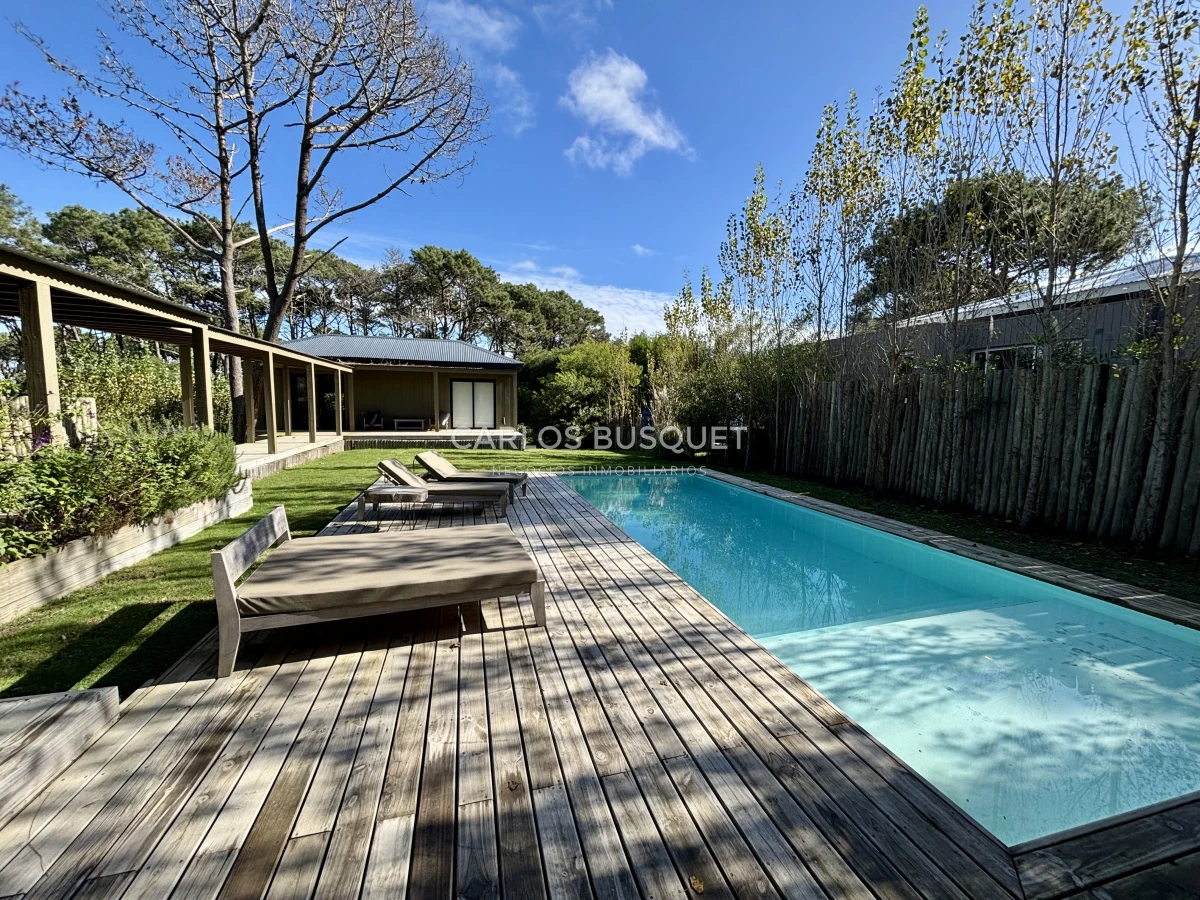 Casa ID.1034 - Casa en alquiler temporal de 4 dormitorios en Jose Ignacio, barrio cerrado Pinar del Faro