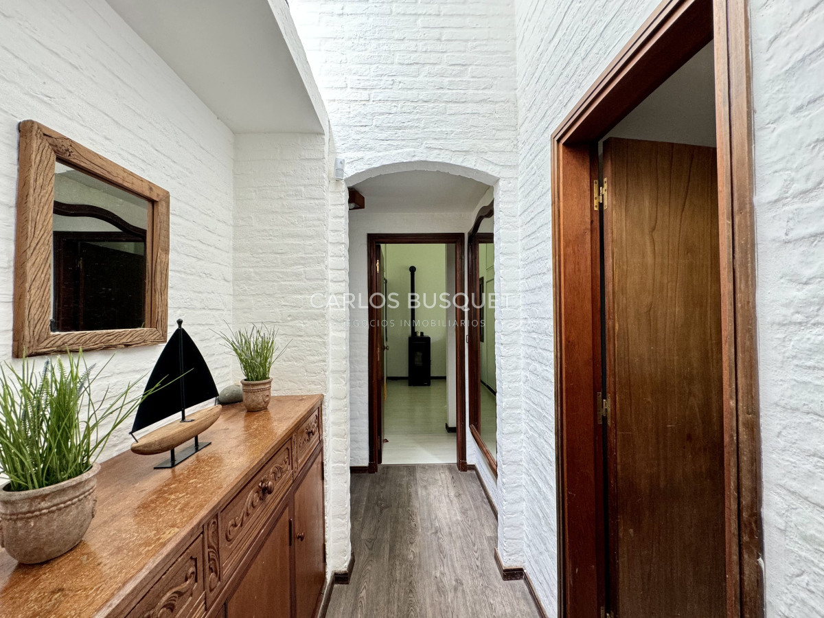 Casa ID.940 - Casa en venta, de 3 dormitorios, en zona Cantegril 