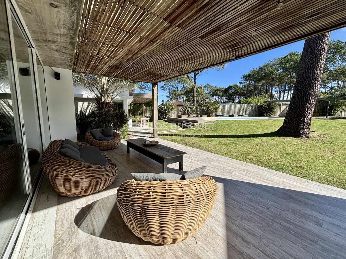 Casa ID.1033 - Casa en venta de 6 dormitorios en Jose Ignacio, Pinar del Faro