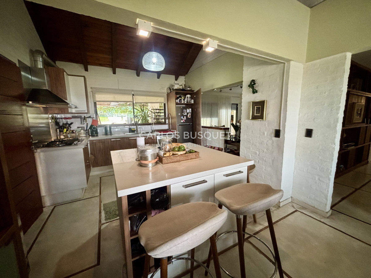 Casa ID.1232 - Casa en venta de 3 dormitorios en Golf, Punta del Este