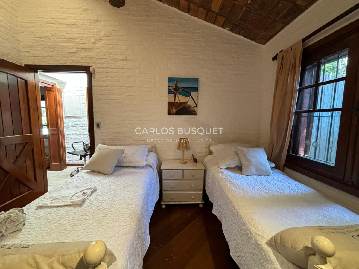 Casa ID.754 - Casa en alquiler temporal, de 4 dormitorios en San Rafael 