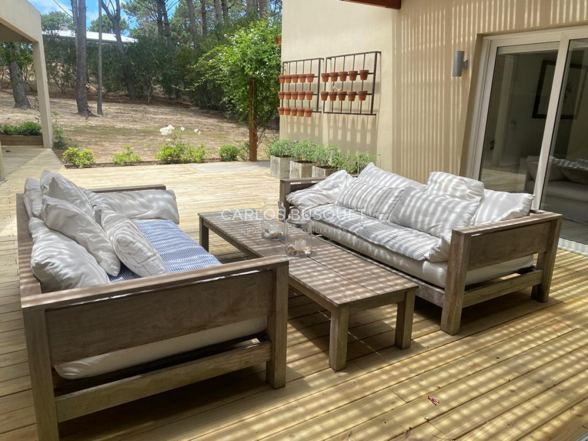 Casa ID.1456 - Casa en venta de 5 dormitorios en suite en José Ignacio, Barrio Pinar del Faro