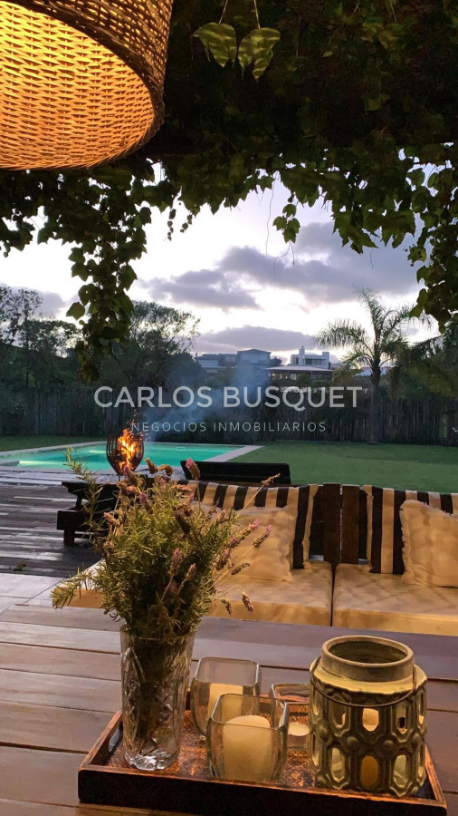 Casa ID.837 - Casa en alquiler temporal de 4 dormitorios en Jose Ignacio, Club de Mar
