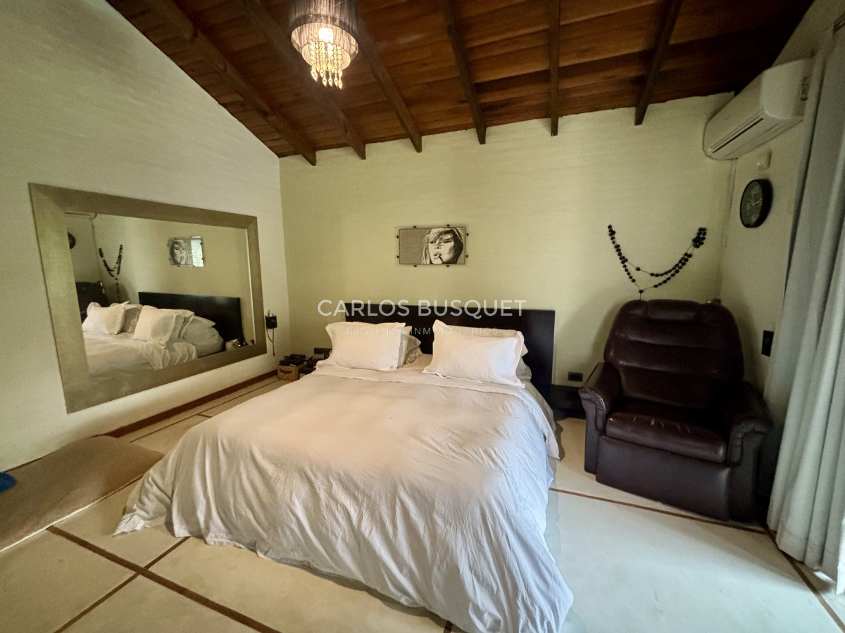 Casa ID.1232 - Casa en venta de 3 dormitorios en Golf, Punta del Este